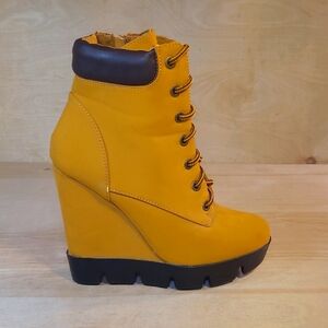 Bamboo Wedge Womens Inside Zipper Ankle Boots